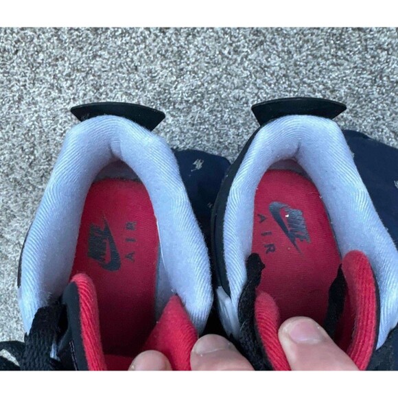 Nike Air Jordan 4 Retro Bred 2019 Size 7 Youth (Size 8.5 Women's) - Picture 9 of 9